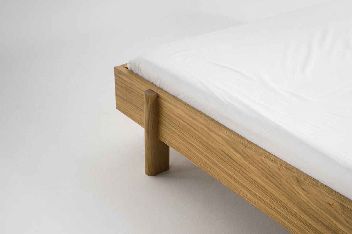 EO Bed Oak